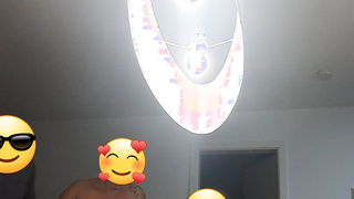 Betrunkene Freundin meiner Frau zeigt uns die neuen Piercing