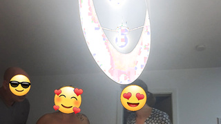 Betrunkene Freundin meiner Frau zeigt uns die neuen Piercing