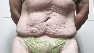 DWT in neuen Dessous einfach geil