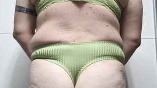 DWT in neuen Dessous einfach geil