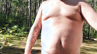 Nackt im Wald, nähe Bernau
