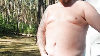 Nackt im Wald, nähe Bernau