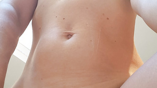 Die kleinen titten meiner frau!!
