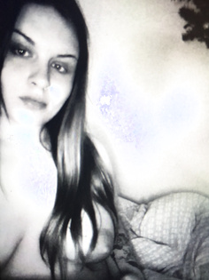 Schönes Bildchen von meiner nackten Ehefrau