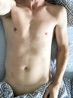 Mal wieder nackt im Bett